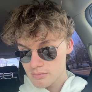 Meet your Posher, Cole